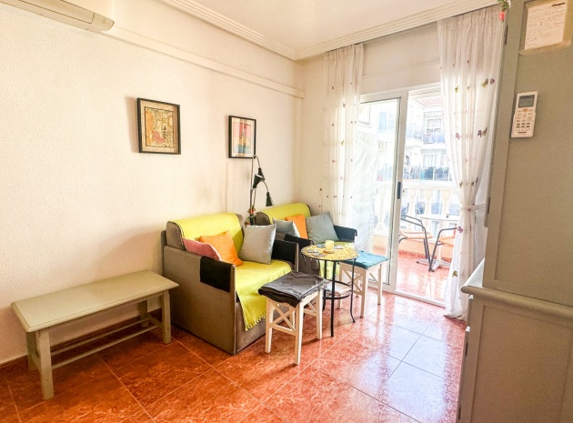 Resale - Apartment - Torrevieja - Beachside Torrevieja