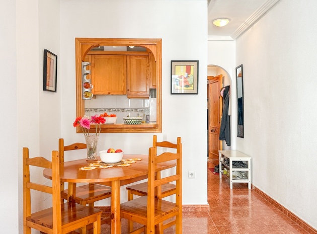 Resale - Apartment - Torrevieja - Beachside Torrevieja