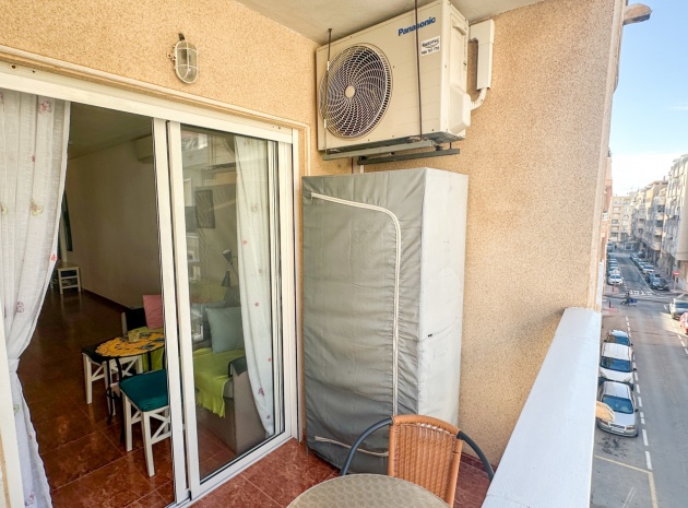 Resale - Apartment - Torrevieja - Beachside Torrevieja