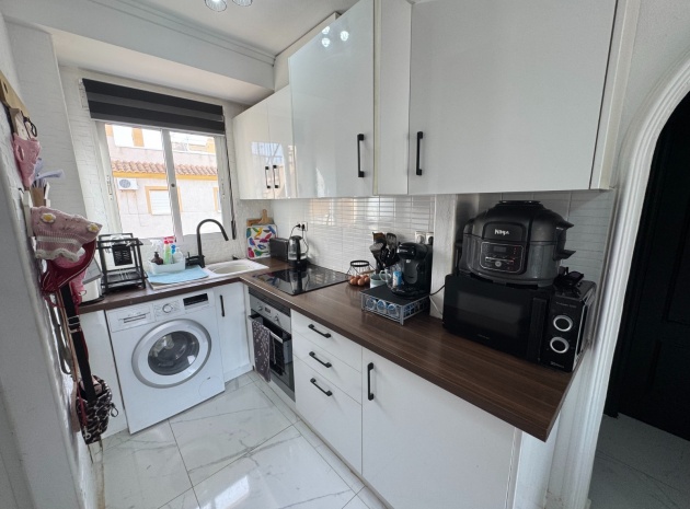 Resale - Apartment - Villamartin - st james hill