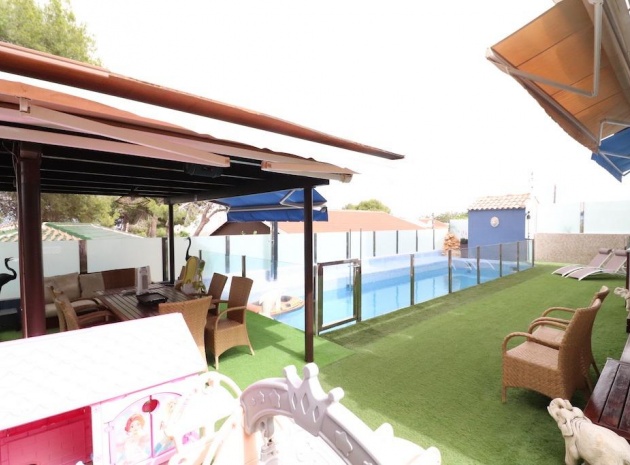 Wiederverkauf - Villa - Campoamor - Castillo de Don Juan