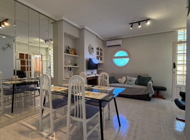 Resale - Apartment - Punta Prima - Las Barcas