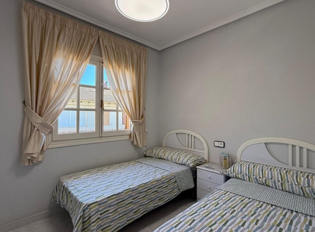 Resale - Apartment - Punta Prima - Las Barcas