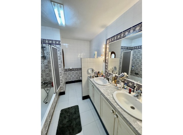 Wiederverkauf - Villa - Villamartin