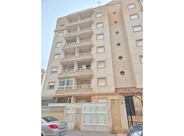 Resale - Apartment - Torrevieja - Beachside Torrevieja