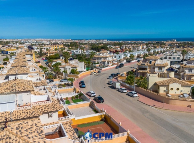 Återförsäljning - Villa - Cabo Roig - Lomas de Cabo Roig