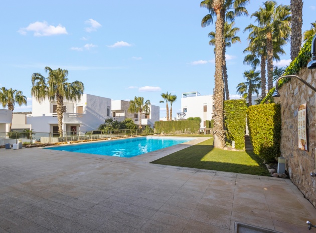 Resale - Villa - Algorfa