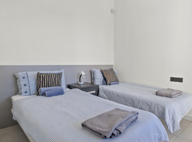 Resale - Villa - Algorfa