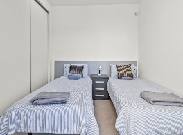 Resale - Villa - Algorfa