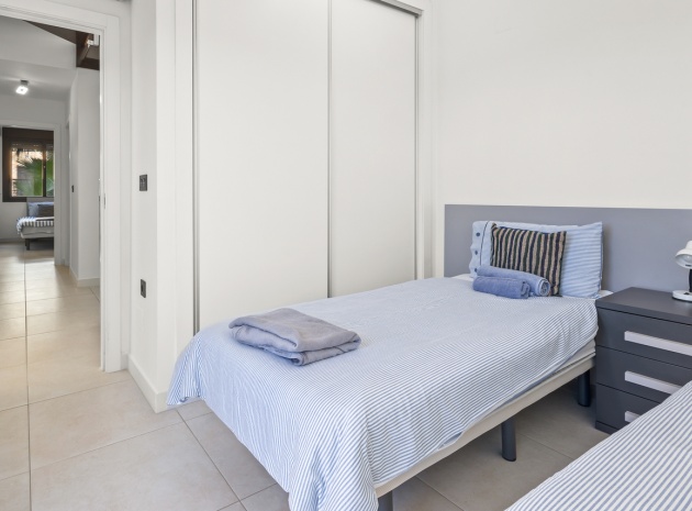 Resale - Villa - Algorfa