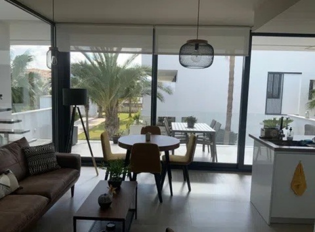 Resale - Apartment - Mar de Cristal