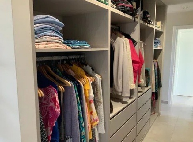 Resale - Apartment - Mar de Cristal