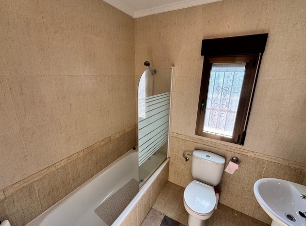 Återförsäljning - Villa - Ciudad Quesada - CENTRO