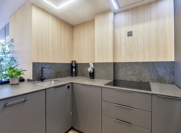 Resale - Apartment - Altea