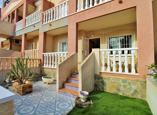 Återförsäljning - Lägenhet - Villamartin - florida golf