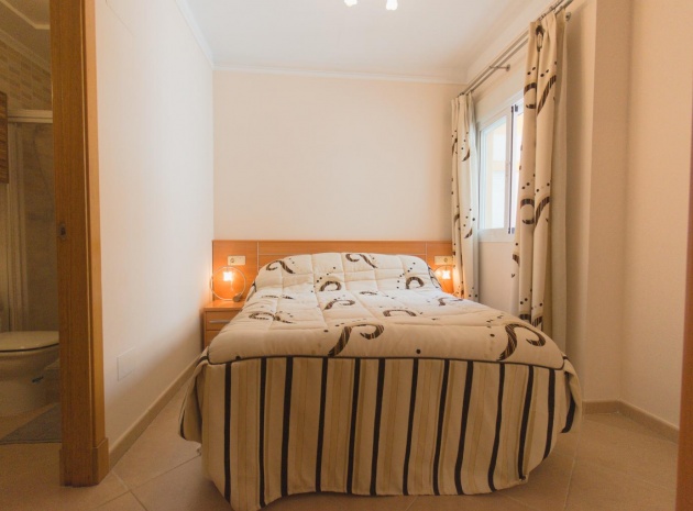 Resale - Apartment - Formentera del Segura