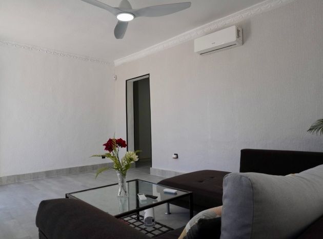 Återförsäljning - Villa - Ciudad Quesada