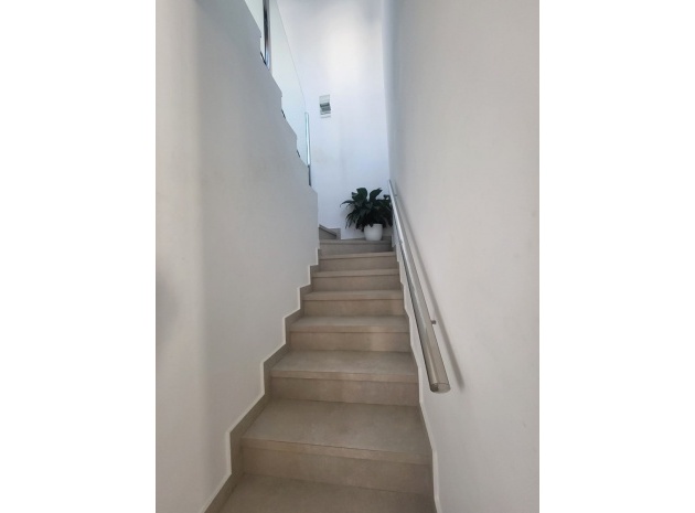 Resale - Townhouse - Daya Vieja