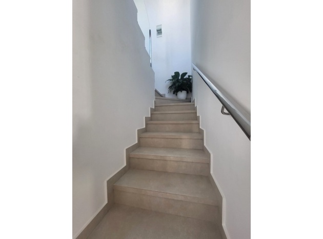 Resale - Townhouse - Daya Vieja