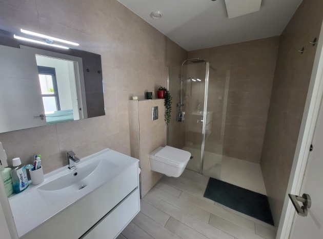 Resale - Townhouse - Daya Vieja