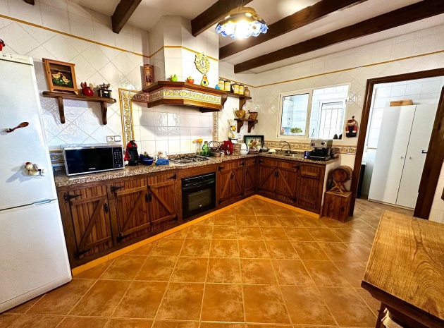 Wederverkoop - Villa - San Miguel de Salinas - las comunicaciones