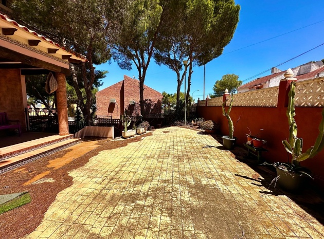 Wederverkoop - Villa - San Miguel de Salinas - las comunicaciones