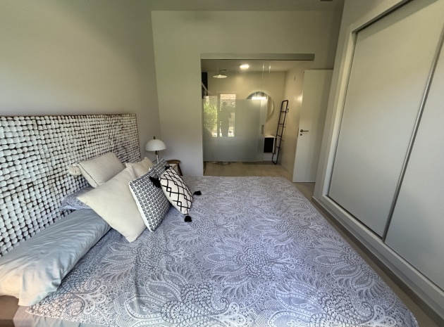 Resale - Apartment - Villamartin