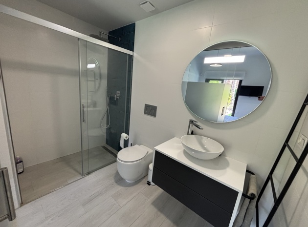 Resale - Apartment - Villamartin