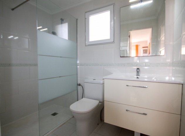 Wiederverkauf - Wohnung - Villamartin