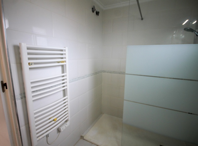 Wiederverkauf - Wohnung - Villamartin