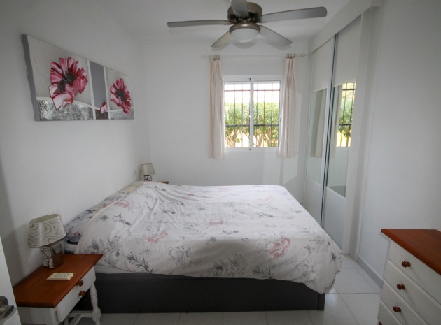 Wiederverkauf - Wohnung - Villamartin