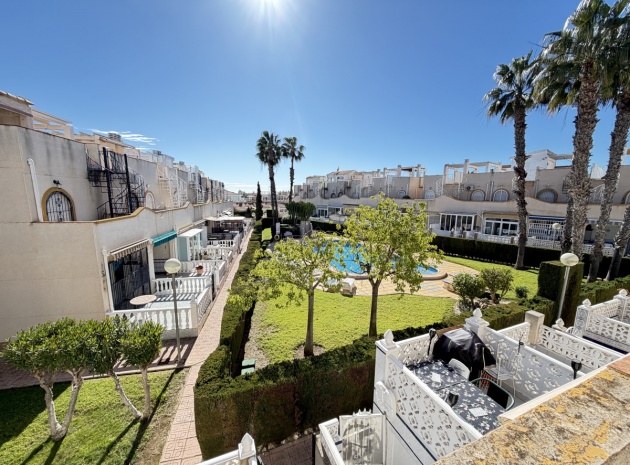 Resale - Townhouse - La Florida  - La Florida