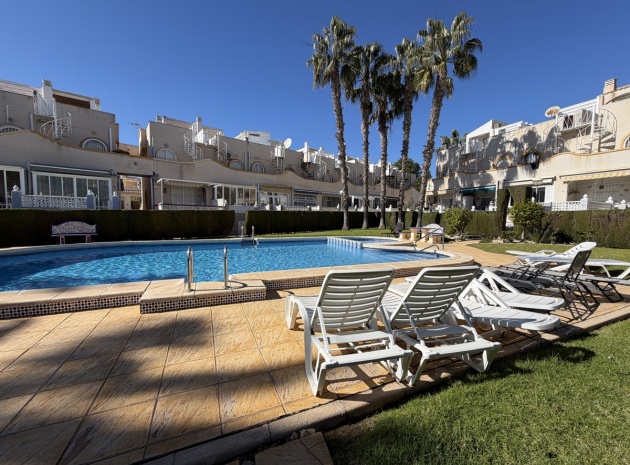 Resale - Townhouse - La Florida  - La Florida