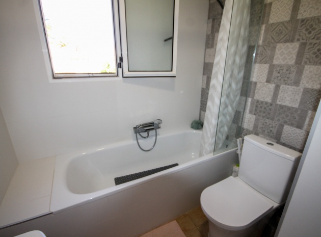 Återförsäljning - Villa - San Miguel de Salinas - San Miguel De Salinas