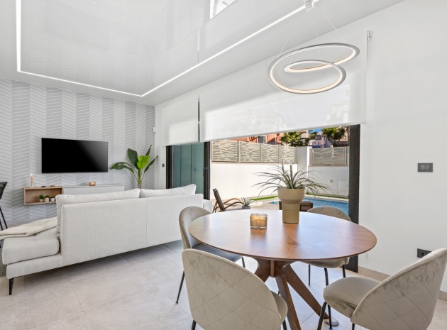 Återförsäljning - Villa - Villamartin - blue lagoon