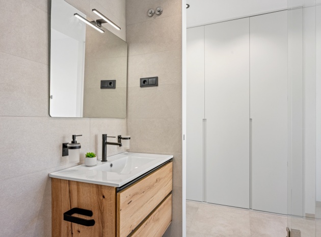 Återförsäljning - Villa - Villamartin - blue lagoon