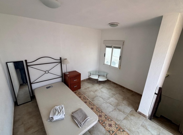 Wiederverkauf - Stadthaus - Guardamar del Segura - Urbanizaciones