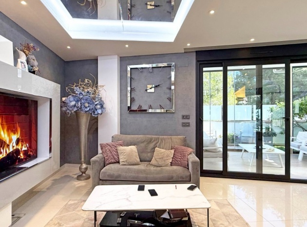 Resale - Villa - Villamartin - El Galan