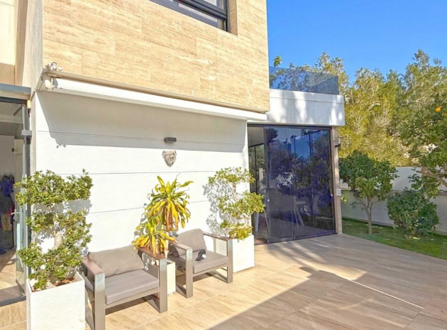 Resale - Villa - Villamartin - El Galan