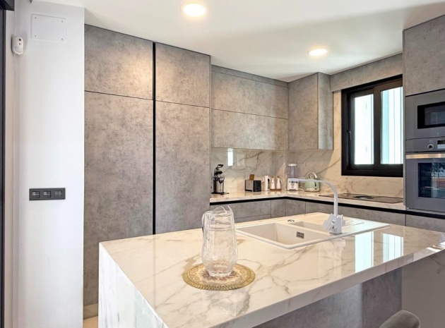 Resale - Villa - Villamartin - El Galan