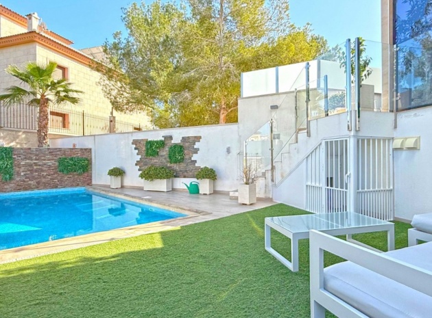 Resale - Villa - Villamartin - El Galan