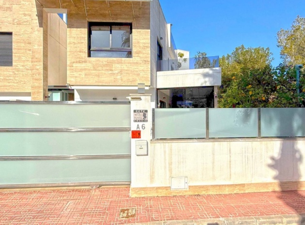Resale - Villa - Villamartin - El Galan