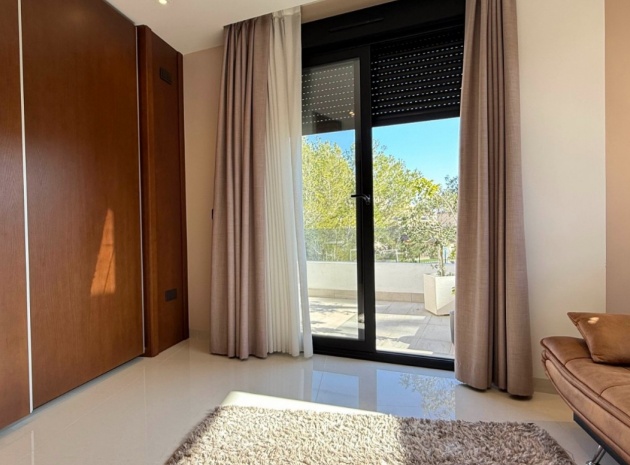 Resale - Villa - Villamartin - El Galan