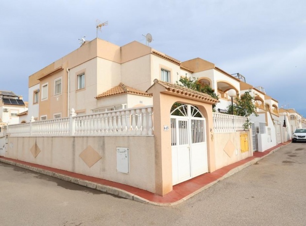 Resale - Villa - Torrevieja - altos del limonar