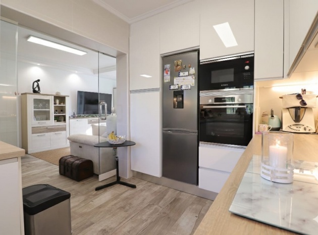 Resale - Villa - Villamartin - El Galan