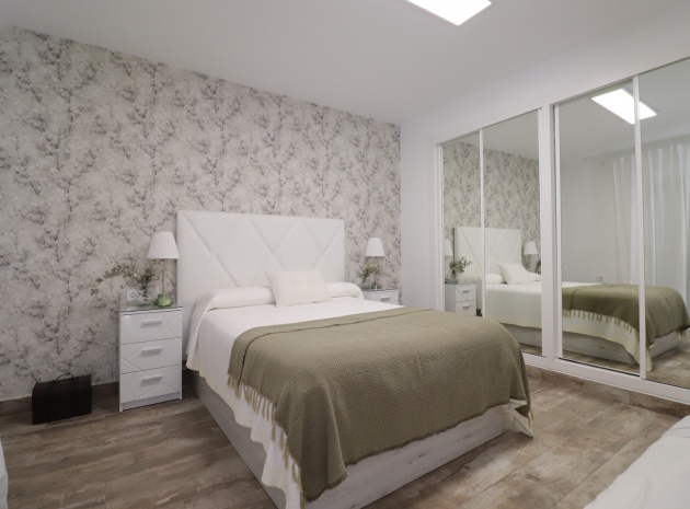 Resale - Villa - Villamartin - El Galan