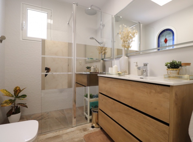 Resale - Villa - Villamartin - El Galan