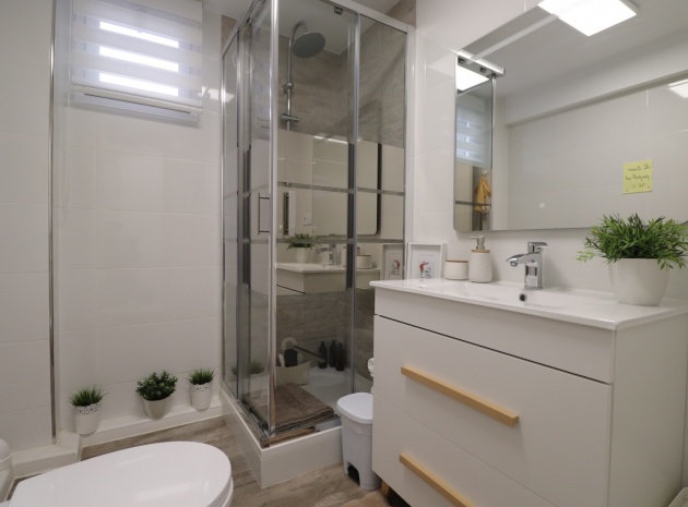 Resale - Villa - Villamartin - El Galan