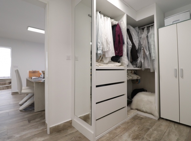 Resale - Villa - Villamartin - El Galan