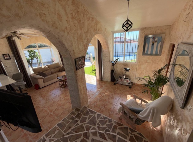 Återförsäljning - Villa - Ciudad Quesada